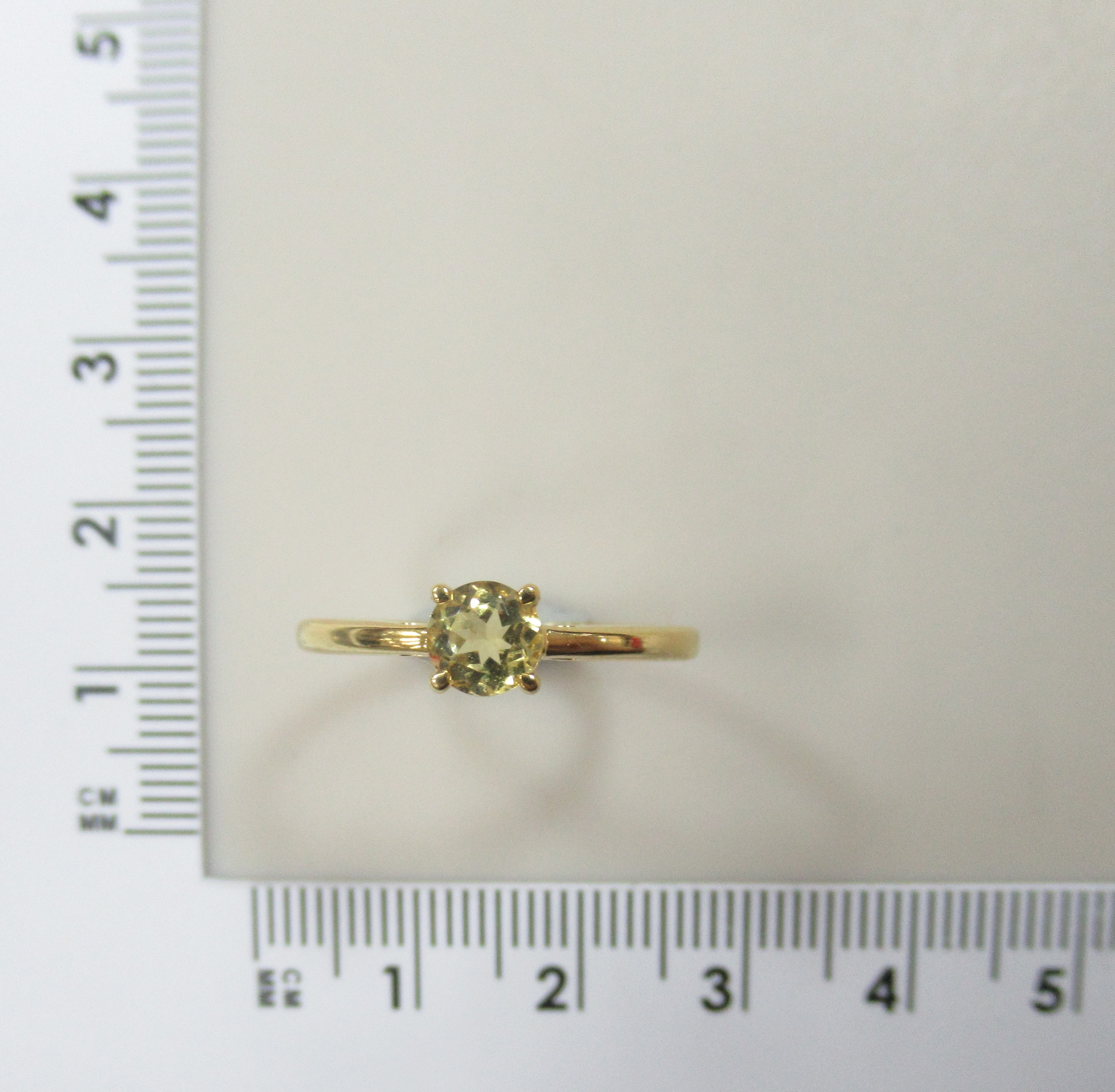 Серебряное кольцо с гелиодором